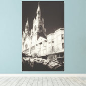 Kerkarchitectuur in zwart-wit canvas afdruk (Insitu (Houten vloer))