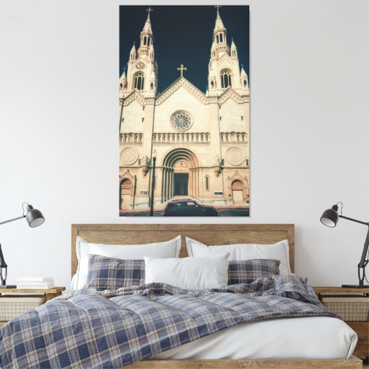 Kerkgevel met kruis canvas afdruk (Insitu (Slaapkamer))