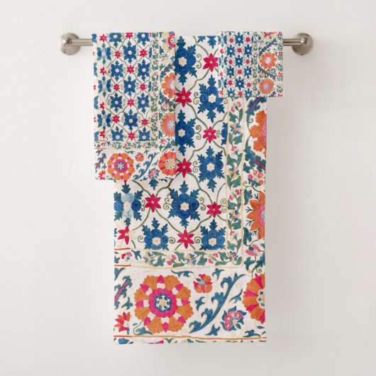 Kermina Suzani Oezbekistan Embroidery Print Bad Handdoek (Insitu)