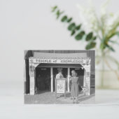 Kermis waarzegster, 1938 briefkaart (Staand voorkant)