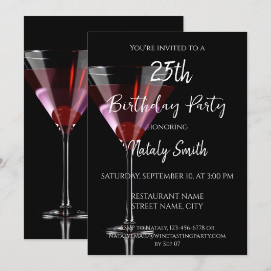 Kers-martini-cocktail op zwart kaart (Voorkant / Achterkant)