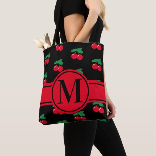 Kersen Fruit Rood Patroon Monogram Zwart Tote Bag (Dichtbij)