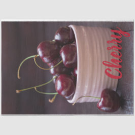 Kersen in roze kom voor fruitliefhebber tissuepapier