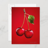 Kersen met blad op rode achtergrond briefkaart (Voorkant / Achterkant)