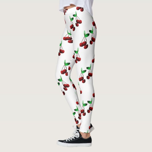Kersen op witte legging (Links)
