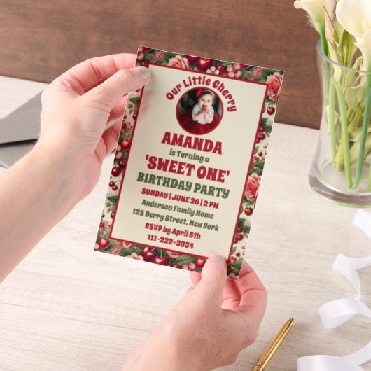  kersen 'Sweet One' 1e verjaardag foto Vellum Uitnodigingen (Draagbaar)