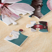 Kersenbloesems tegen een Moody Sky achtergrond Legpuzzel (Zijkant)