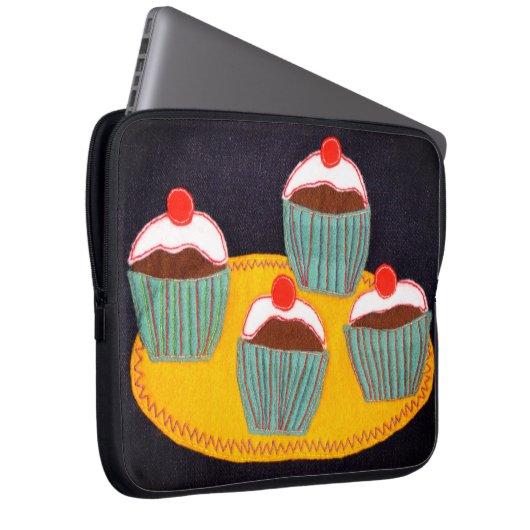 Kersenbroodjes Laptop Sleeve (Voorkant Rechts)