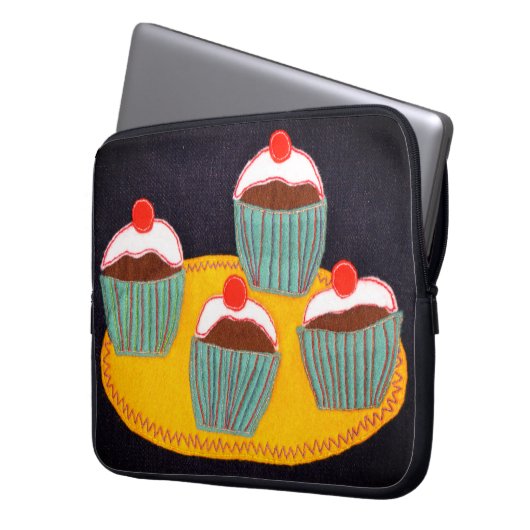 Kersenbroodjes Laptop Sleeve (Voorkant Links)