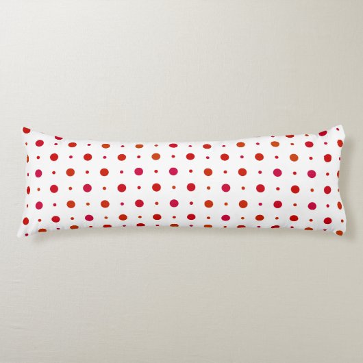 Kersenrood met polka stippen op wit lichaamskussen (Voorkant)