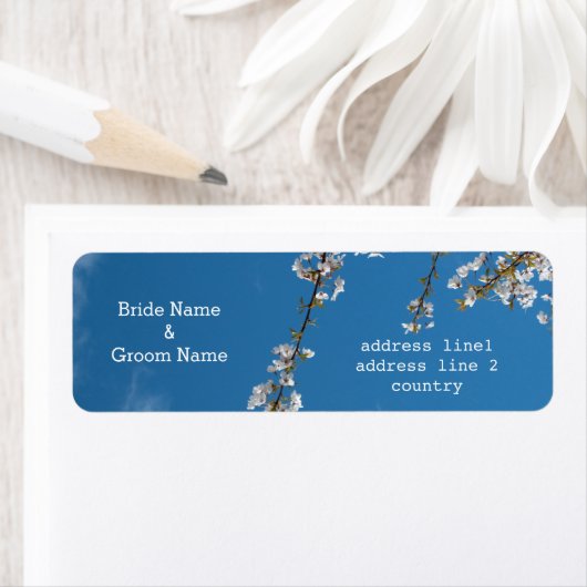 kersensbloesem in adresetiketten van de blue sky b etiket (Insitu)
