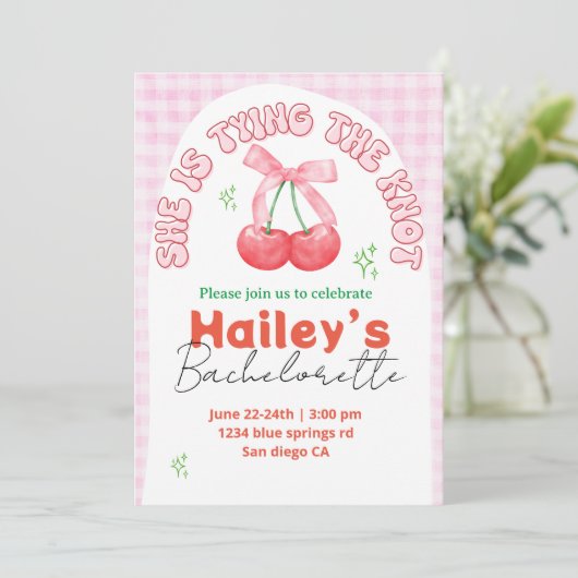 Kersenvrijgezellenuitnodiging die de knoop vastmaa kaart (Staand voorkant)