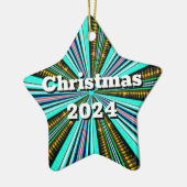 Kerst 2024 (wijzig de woorden) keramisch ornament (Links)