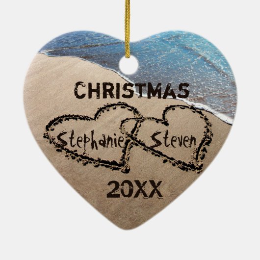 Kerst 20XX Twee harten in zand aangepaste Ornament (Achterkant)