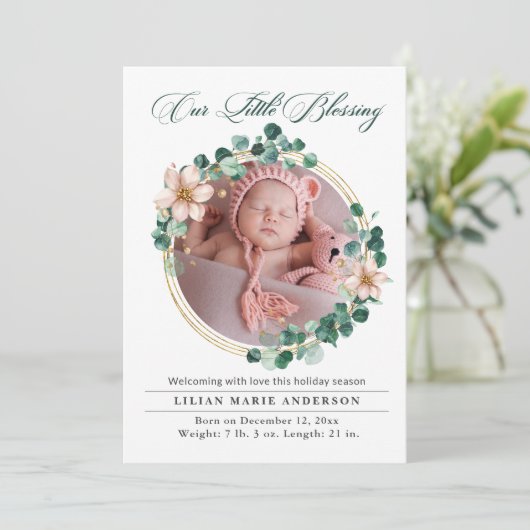 Kerst Baby Eucalyptus Poinsettia Foto Feestdagenkaart (Staand voorkant)