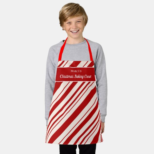 Kerst bakken Crew Candy Cane Monogram Schort (Gedragen)