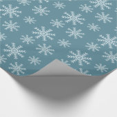 Kerst Blauw Witte Sneeuwvlokken Cadeaupapier (Hoek)