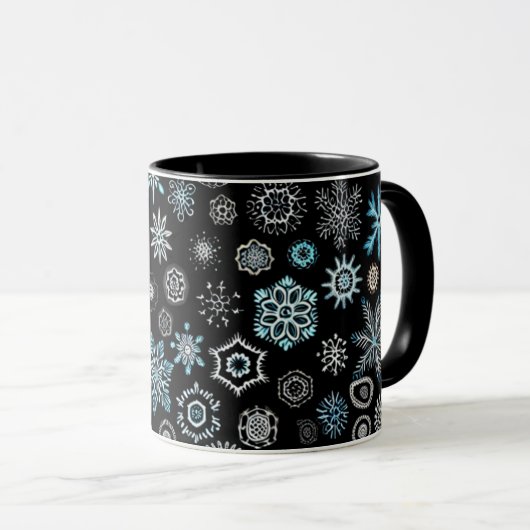 Kerst Blauwe Sneeuwvlokken Mok (Voorkant rechts)