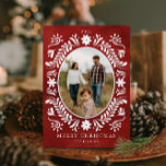 Kerst Botanische rode foto Feestdagenkaart<br><div class="desc">Stuur warme vakantiewensen met deze elegante bloemenrode kerstfotokaart. Personaliseer met uw favoriete familiefoto.</div>