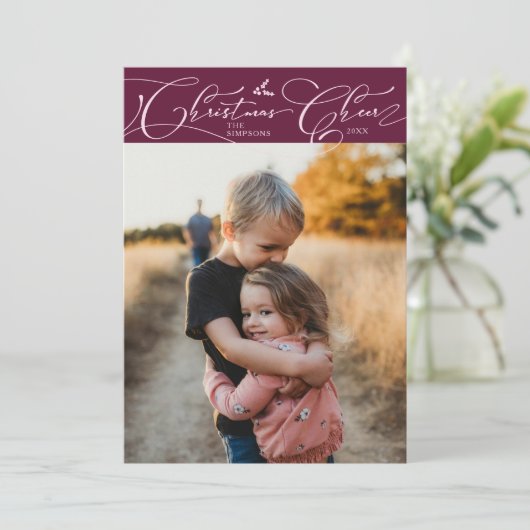 Kerst Cheer Script Cranberry Kerstfoto Feestdagenkaart (Staand voorkant)