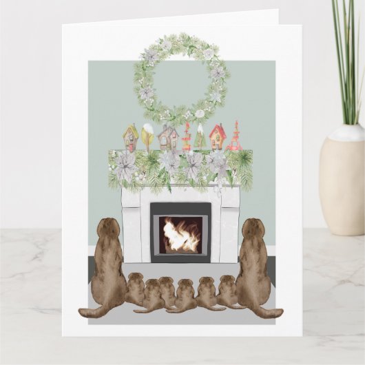 Kerst Choc Labrador Familie Haard Scene Kaart (Voorkant)