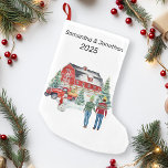 Kerst Country Barn Winter Kleine Kerstsok<br><div class="desc">Dit ontwerp werd gecreeerd door digitale kunst. Het kan op het verstrekte gebied worden gepersonaliseerd of door de foto te veranderen of uw eigen woorden toe te voegen worden aangepast. Neem contact met mij op colorflowcreations@gmail.com als u dit ontwerp op een ander product wilt gebruiken of om het aantal, het...</div>