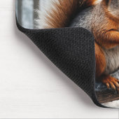 Kerst eekhoorn op besneeuwde boomtak muismat (Hoek)