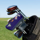 Kerst Eekhoorn Roosteren Hazelnoten op Log Fire Golfheadcover (Insitu)