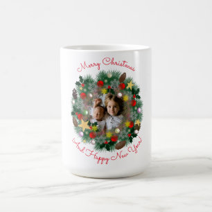 Kerst- en Nieuwjaarsgroeten, foto in krans Koffiemok