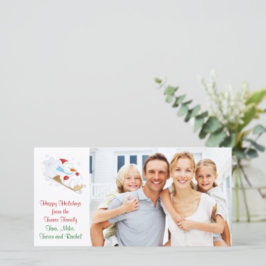 Kerst familie foto kaart, met een sneeuwman rijden feestdagenkaart (Staand voorkant)
