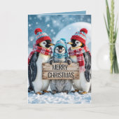 Kerst familie pinguïns met een houten teken kaart (Voorkant)