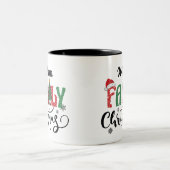 Kerst Familienaam Boom Modern Script Groen Rood Tweekleurige Koffiemok (Center)