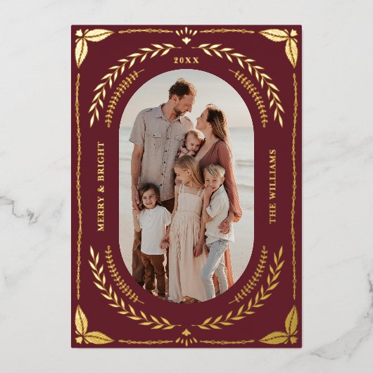 Kerst Folk Art Vakantie Foto Maroon Goud Folie Uitnodiging (Voorkant)