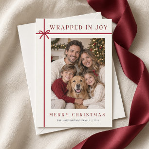 Kerst Fotokaart Familie Met Rode Strik 'Wrapped in Feestdagenkaart