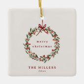 Kerst gebladerte krans met rode boog keramisch ornament (Voorkant)