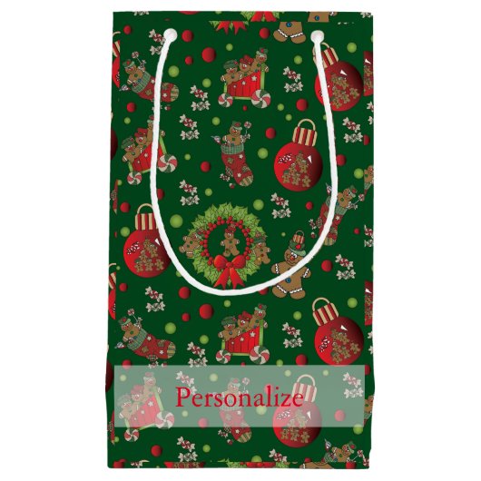 Kerst Gingerbread Mannen op Donkergroene Achtergro Klein Cadeauzakje (Voorkant)