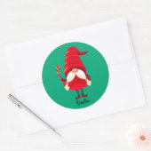 Kerst Gnome met een snoepriet Ronde Sticker (Envelop)