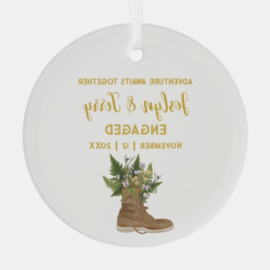 Kerst Goud Rustieke Laarzen Bloemenpaar Verloofd Glas Ornament (Achterkant)