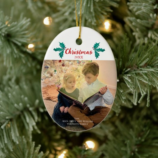 Kerst Holly Berries Custom Family Foto Keramisch Ornament (Boom)