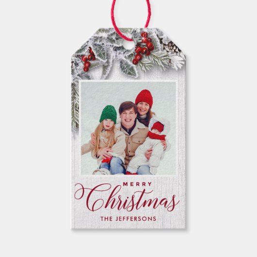 Kerst Holly Pine Branch Rustieke foto Vakantie Cadeaulabel (Voorkant)