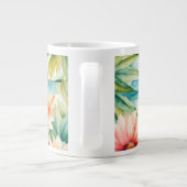 Kerst in juli met de kerstman op het strand grote koffiekop (Achterkant)