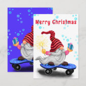 Kerst Kaart Happy Skater Gnome met Gift (Voorkant / Achterkant)