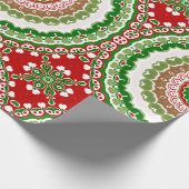 Kerst Mandala in rood, groen en warm goud Cadeaupapier (Hoek)