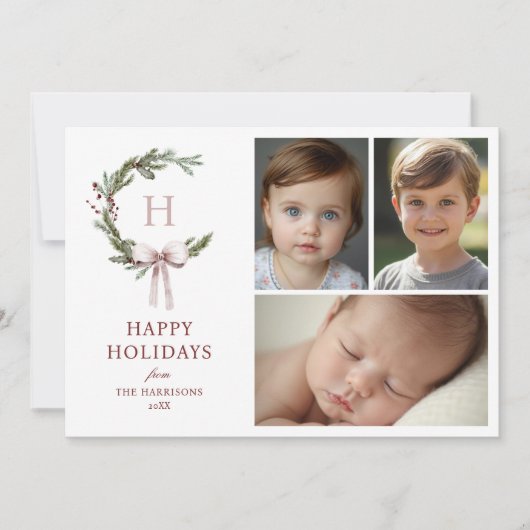 Kerst Monogram Krans Blush Bow Foto Feestdagenkaart (Voorkant)
