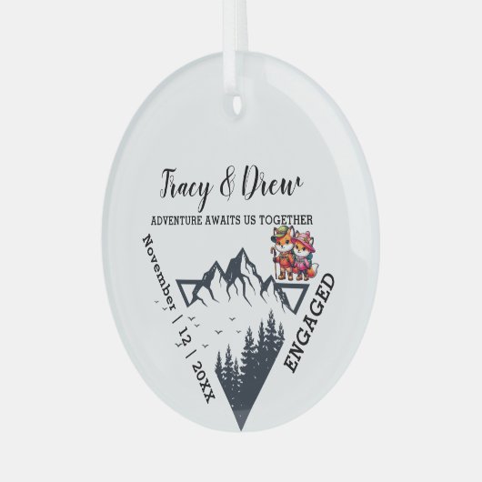 Kerst Mountain Pine Trees paar verloofd zwart Glas Ornament (Voorkant links)