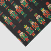Kerst Notenkrakers op Zwart Tissuepapier (Detail)