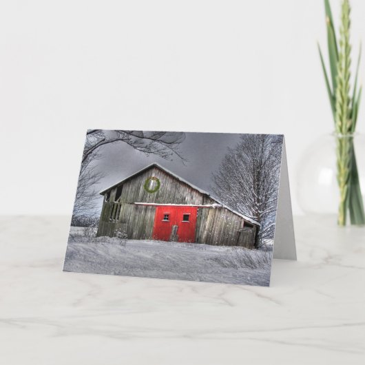 Kerst oude schuur met rode deuren kaart (Voorkant)