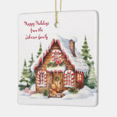 Kerst peperkoek huis in de sneeuw keramisch ornament (Links)