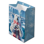 Kerst Polar Beer met poten in hartvorm Medium Cadeauzakje (Voorkant Gekanteld)