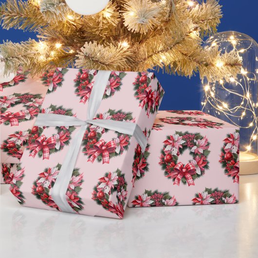 Kerst Rode Poinsettia en bessen Krans Roze Cadeaupapier (Feestdagen)